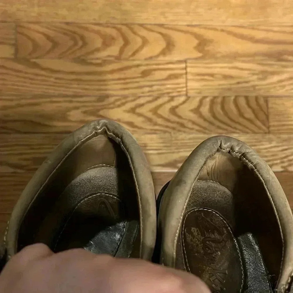 [8.5 US] Clarks Women's Leather Loafers Brown/Sand  Side Buckle Made in Brazil - Picture 7 of 7
